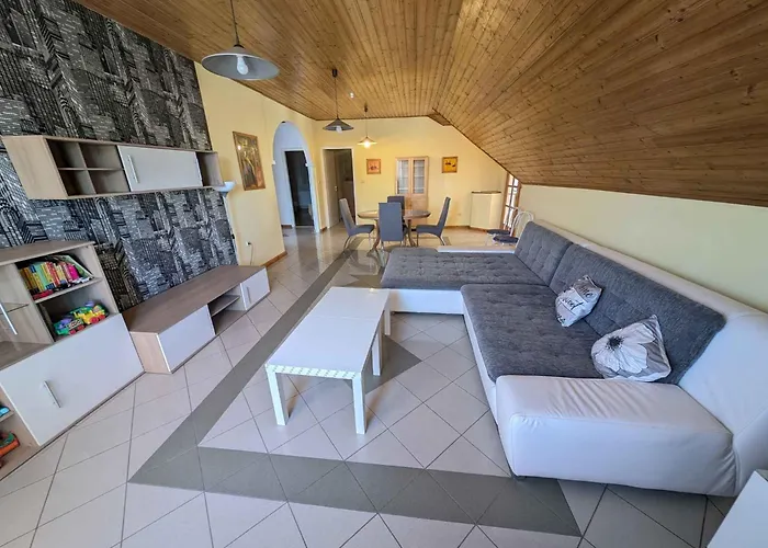 In - Balaton 19638 Casa de Férias *